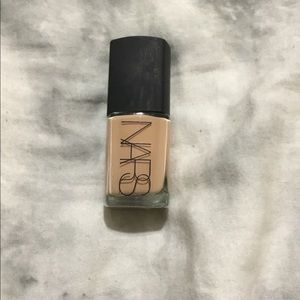 NARS Sheer Glow Foundation